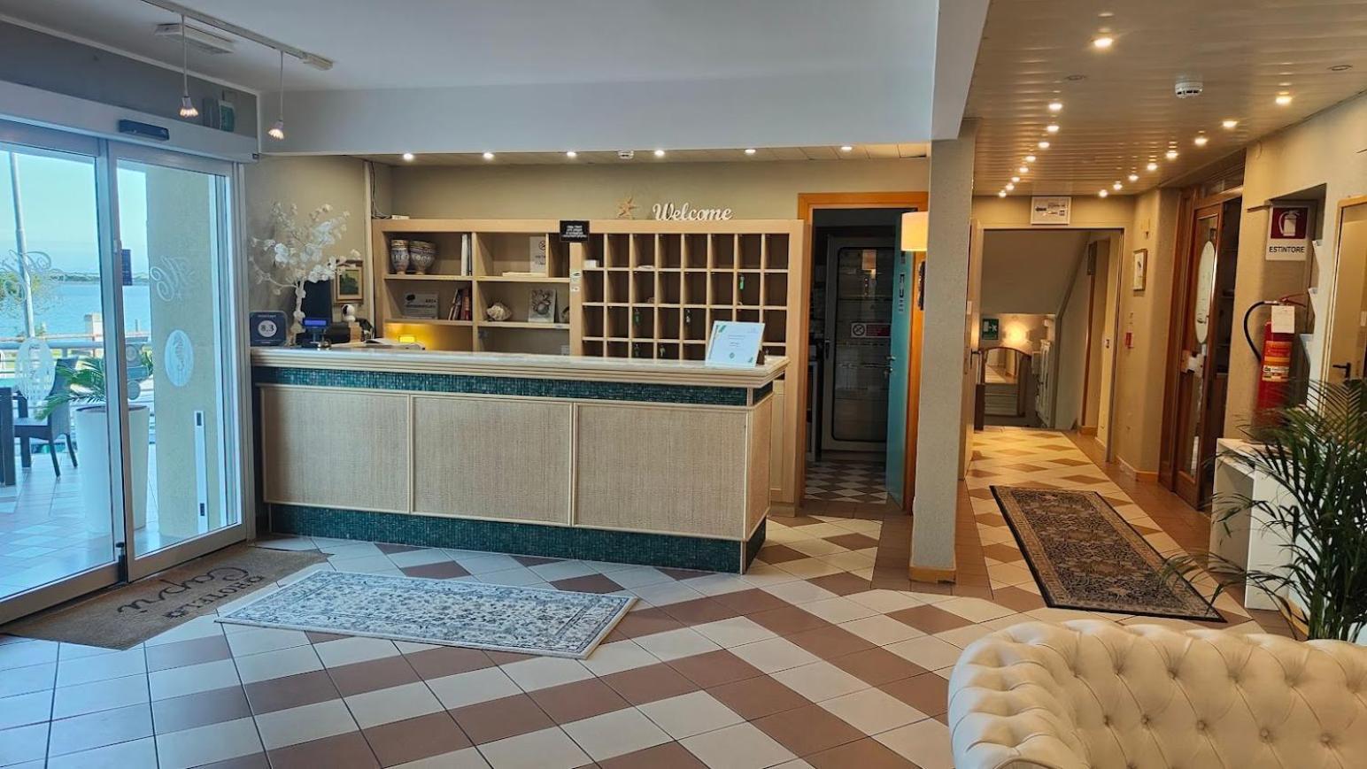 Capri Hotel 3*