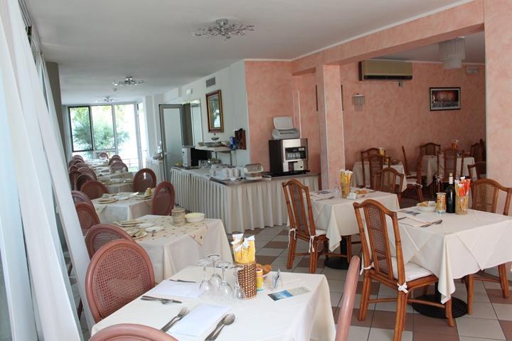 Capri Hotel